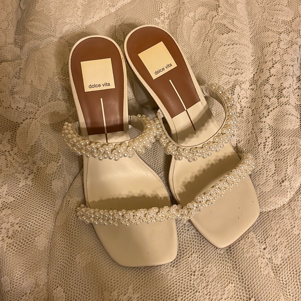 Dolce Vita Noel Pearl Heels size 7